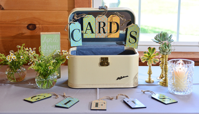 Wedding cards and gifts table